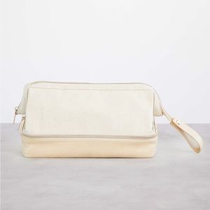 Brand new BEIS the dopp kit in beige